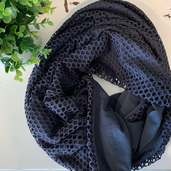 ✨$5✨ Apana | Soft Textured Infinity Scarf - Picture 1 of 8